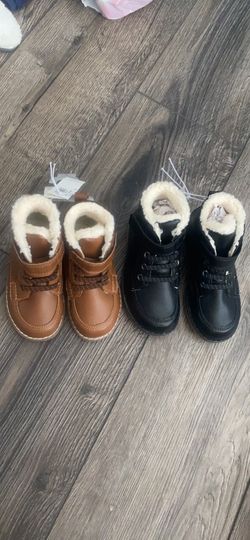 Old navy size 6 and 8 new with tag boots