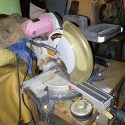 100.00 DeWalt Table Saw 