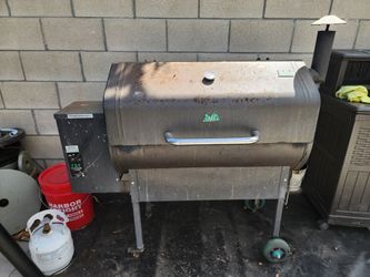 GMG Jim Bowie Pellet Smoker Grill
