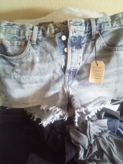 Super cute Brand New womans 501 Jean shorts