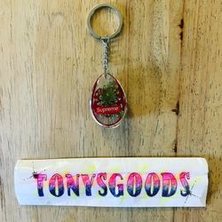 Supreme Rose Teardrop Keychain 