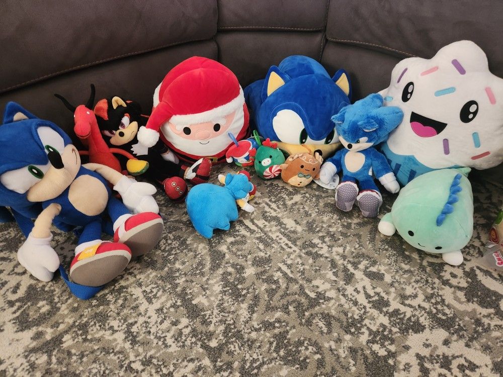 Assorted Plushies