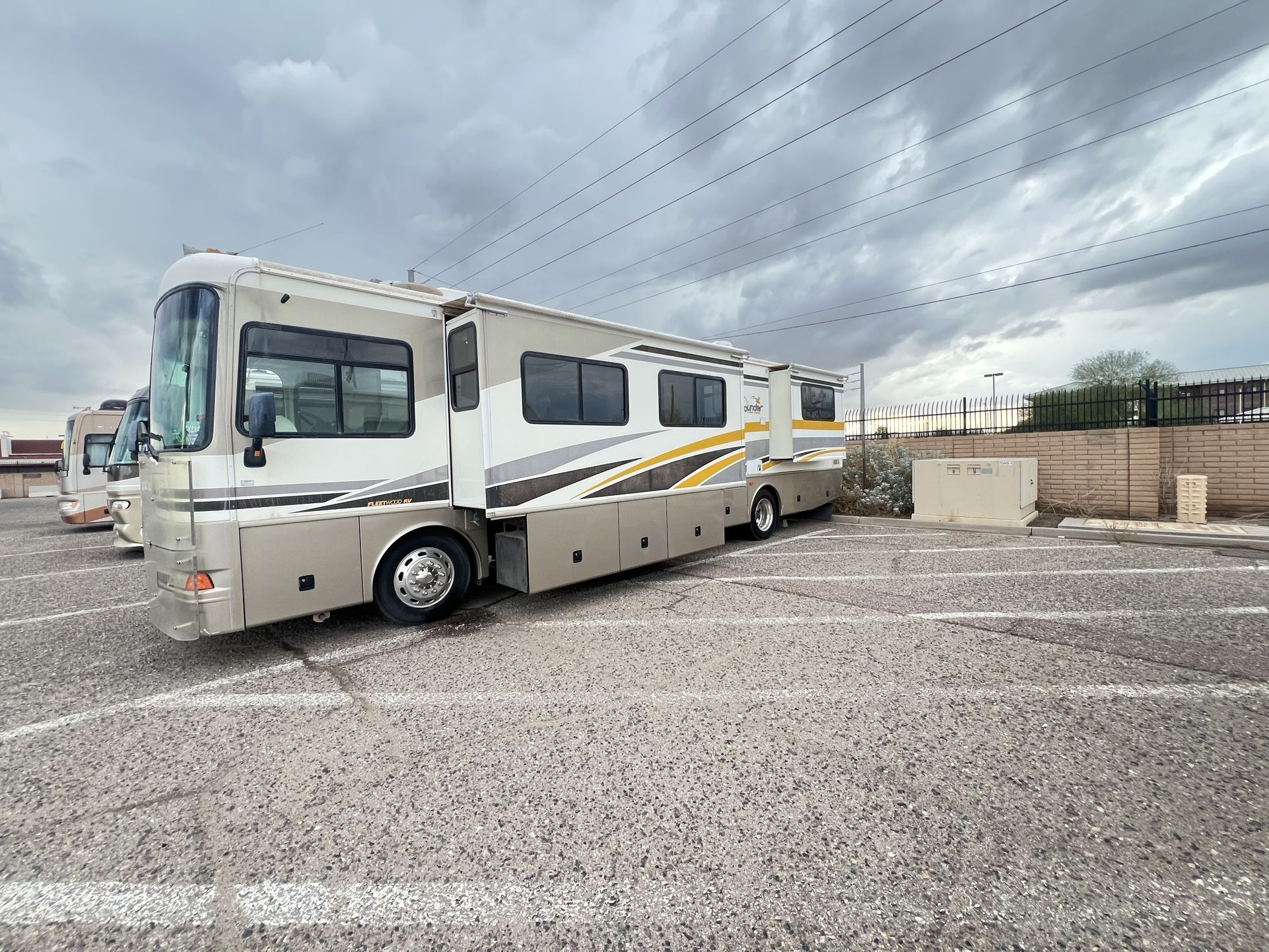 2003 Fleetwood Bounder