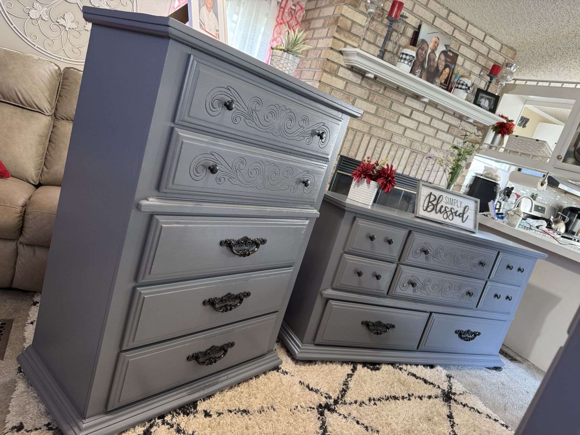 ✨✨BEAUTIFUL GRAY BEDROOM SET✨✨