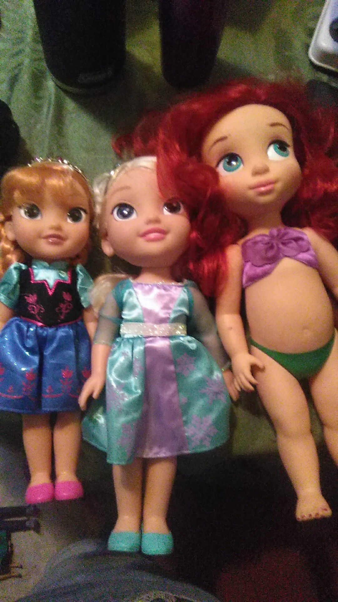 Frozen and lil mermaid dolls