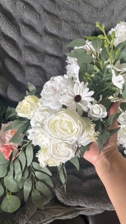 Artificial flowers