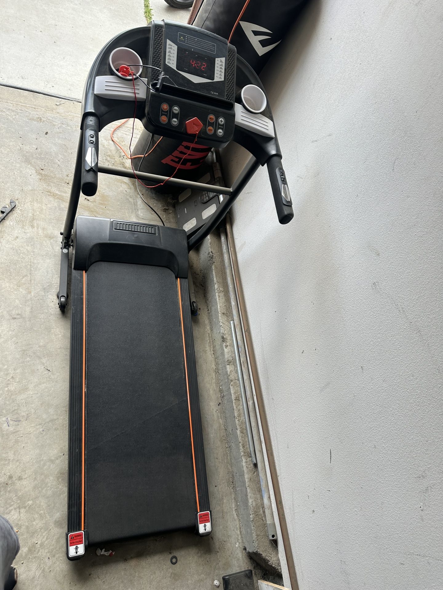 Treadmill - PENDING SALE