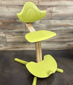Stokke Nomi Adjustable High Chair in Green