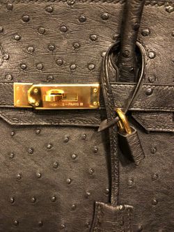 Authentic Hermes Birkin 30 Ostrich for Sale in Beverly Hills, CA - OfferUp