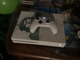 Xbox One S White Console With Cables 2 Controllers And 2 Games
