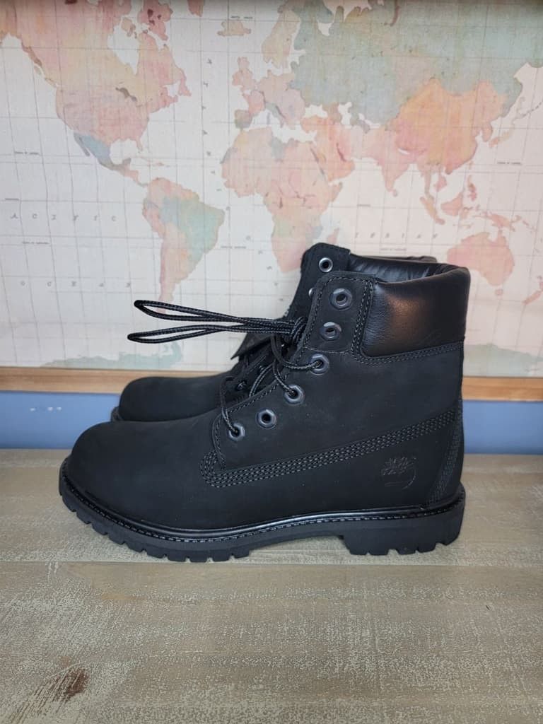 Black Timberland Nubuck Uppers