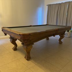 Pool Table Moves 🎱