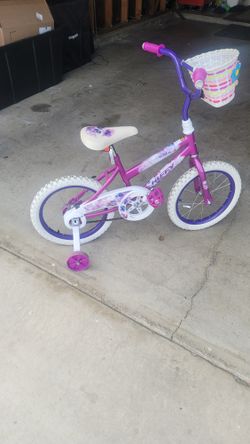 Little Girls Bike Rode A Few Times Still New 