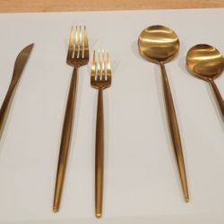 Modern Gold Flatware Set – Full Set For 8✨