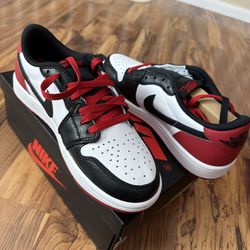 Brand new Air Jordan 1 Retro Low OG size men’s 7.5 white/black-varsity red