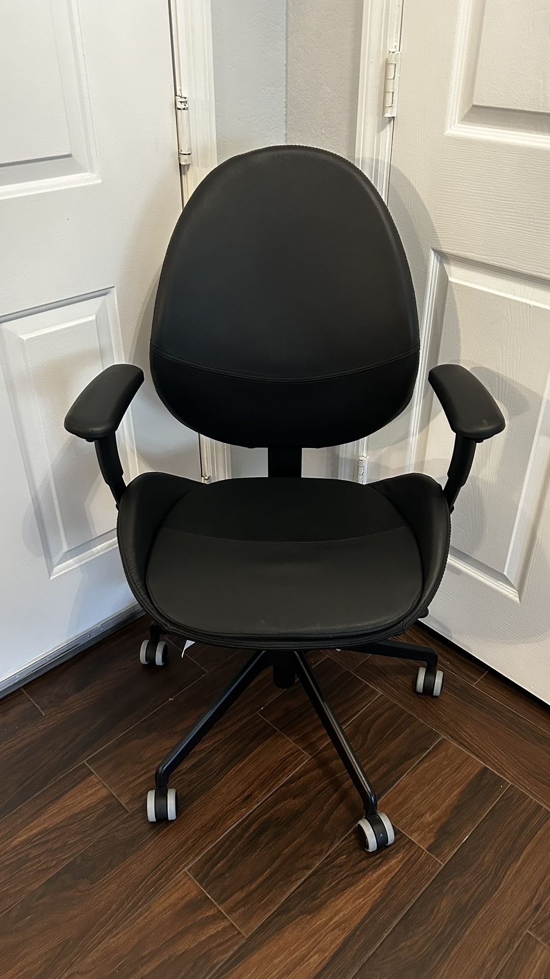 Office Chair - FULL GRAIN LEATHER