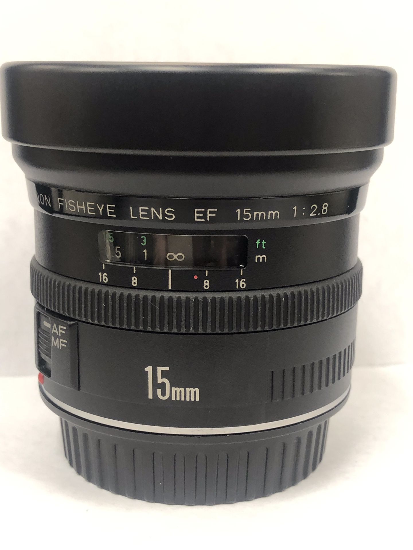000000Canon EF 15mm F/2.8 Fisheye Lens