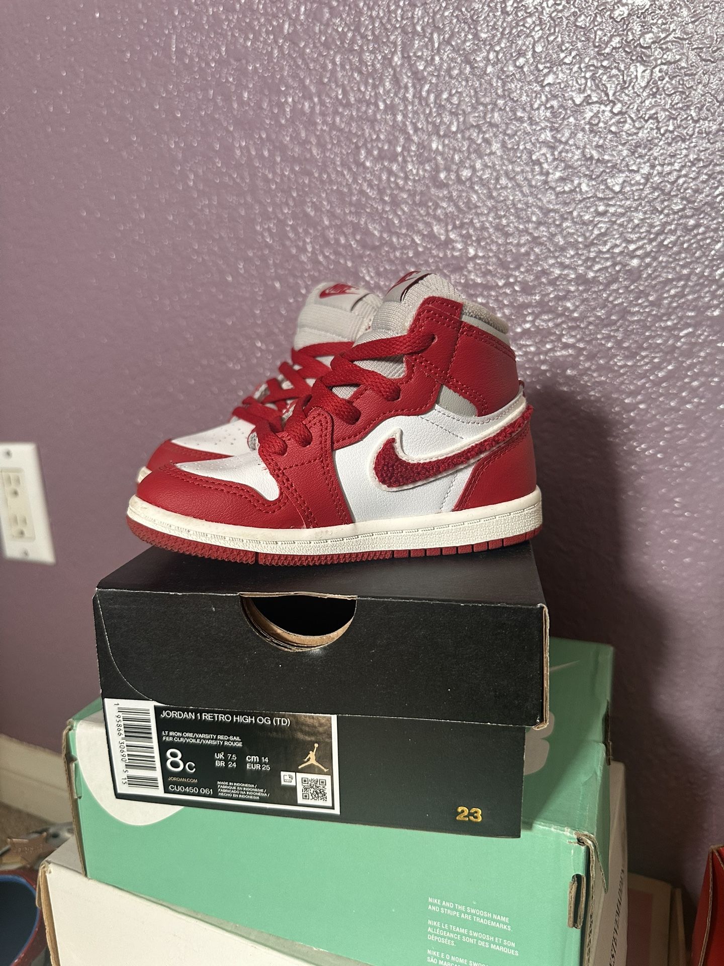 Jordan 1 Retro High 8c