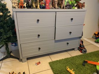 Grey dresser