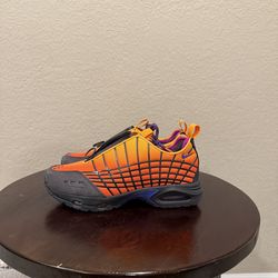 Air Max Sunder SP size 8