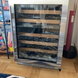 Sub Zéro Wine Cooler 424