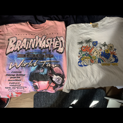 Gallery dept surf tee & Hellstar pink tee both size M