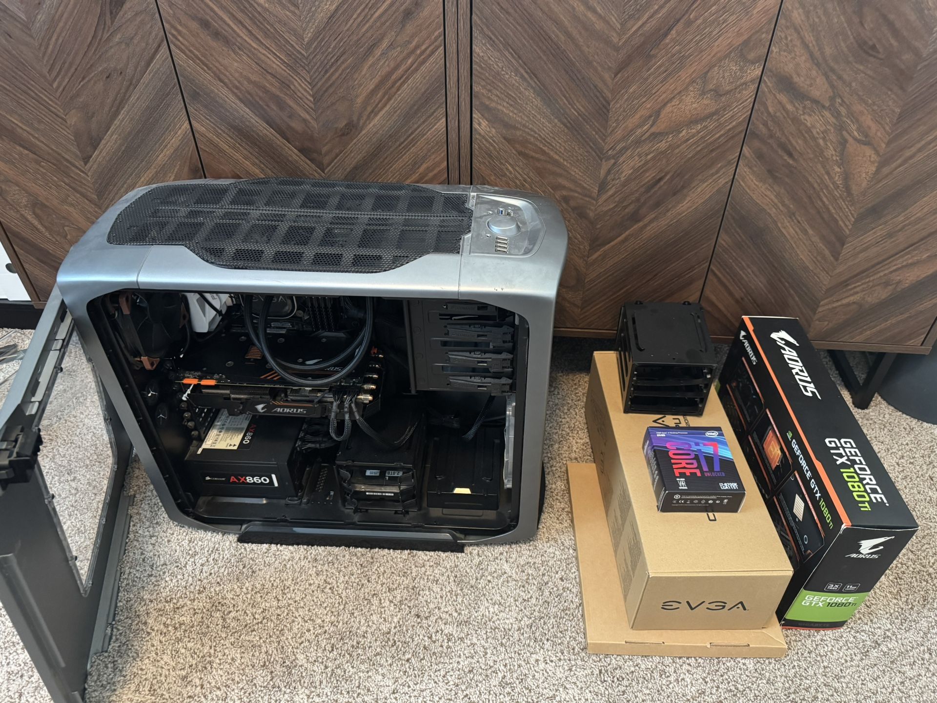 Desktop Computer I7 8700k And 1080ti