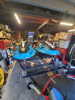 Pair of jet skis