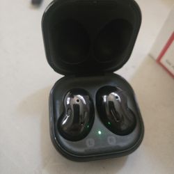 Samsung Buds