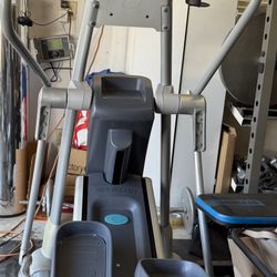 Precor EFX 576i Elliptical 
