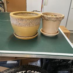 2 Pots