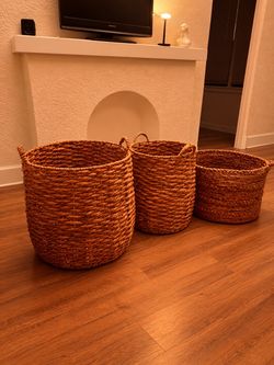 Storage baskets
