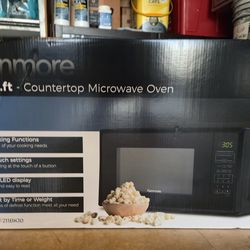 Kenmore 1.1 cu countertop brand new microwave