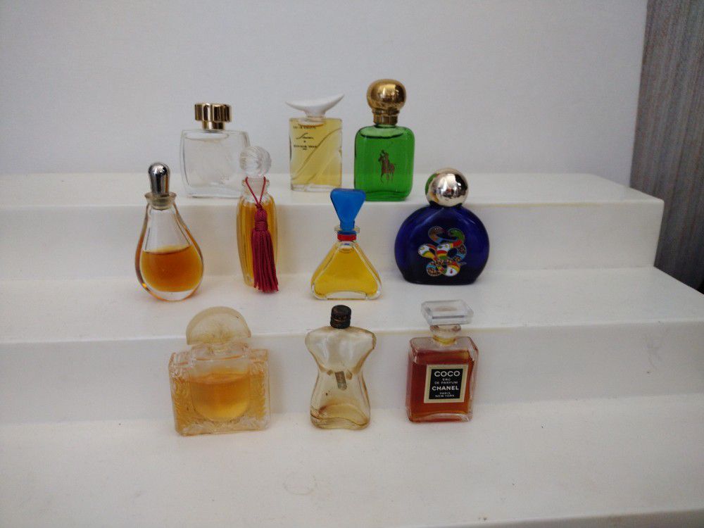 10 Mini Perfumes - Schiaparell, Polo, Valentino, Lalique, Chanel, Sinan, Nicki De Saint Phallel