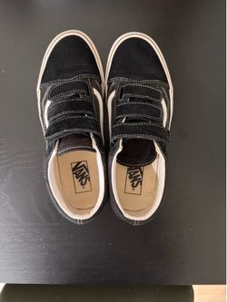 Vans Old Skool v Strap Men’s Suede Skate Shoes