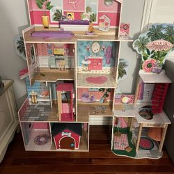 Free Dollhouse 