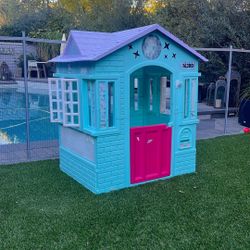 Outdoor House For Kids 