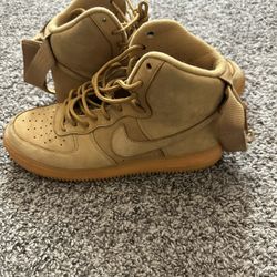 Nike Men’s Air Force 1 Mid Basketball Sneakers, Flax/wheatgum Light Brown 