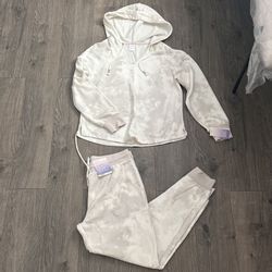Women’s Starts Above Two Piece Ultra Soft Fleece Set 