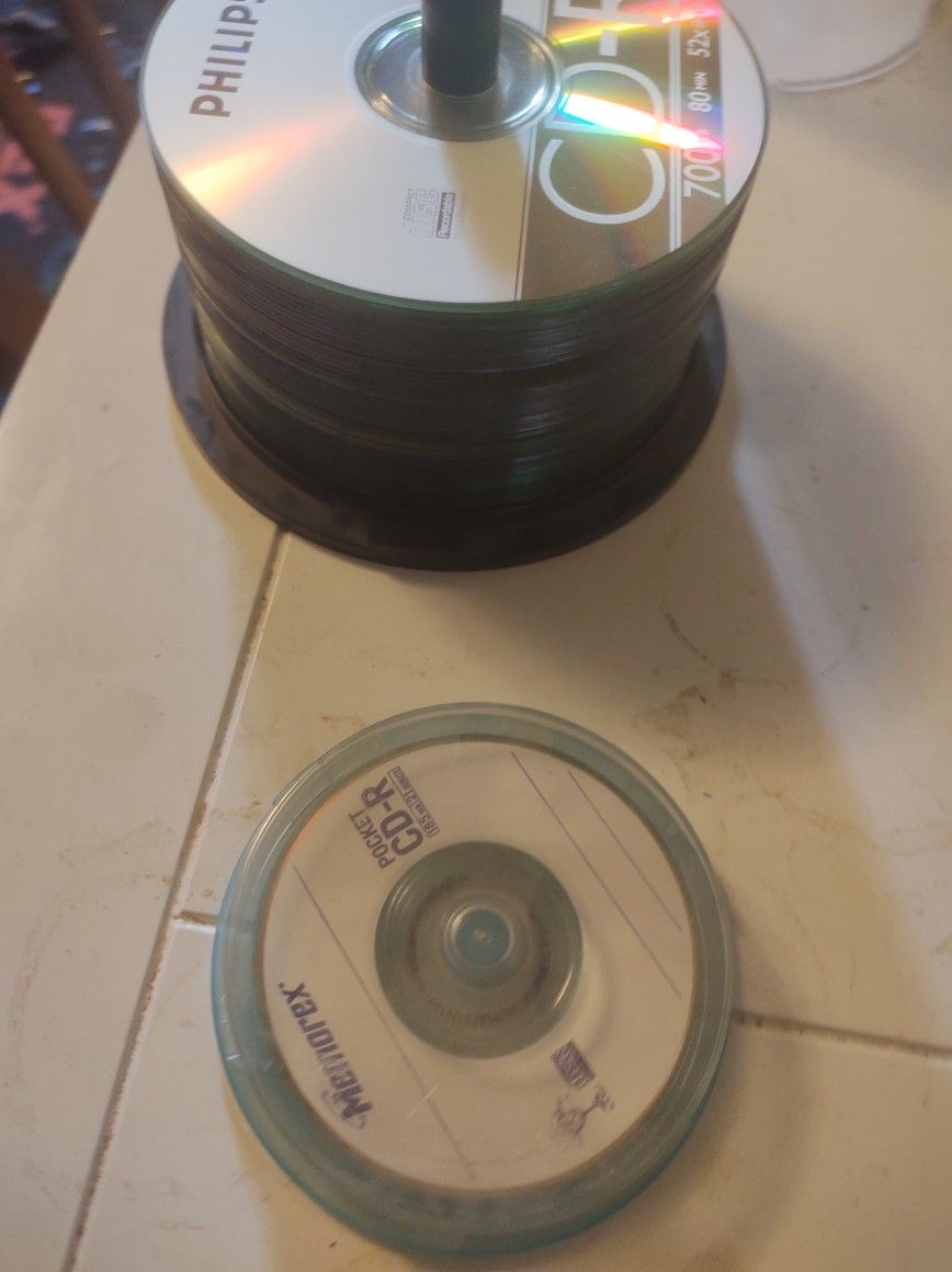 Bunch Of Blank Cd-rw And DVD -rw