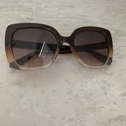 Jones New York Women’s Gradient Brown Sunglasses 