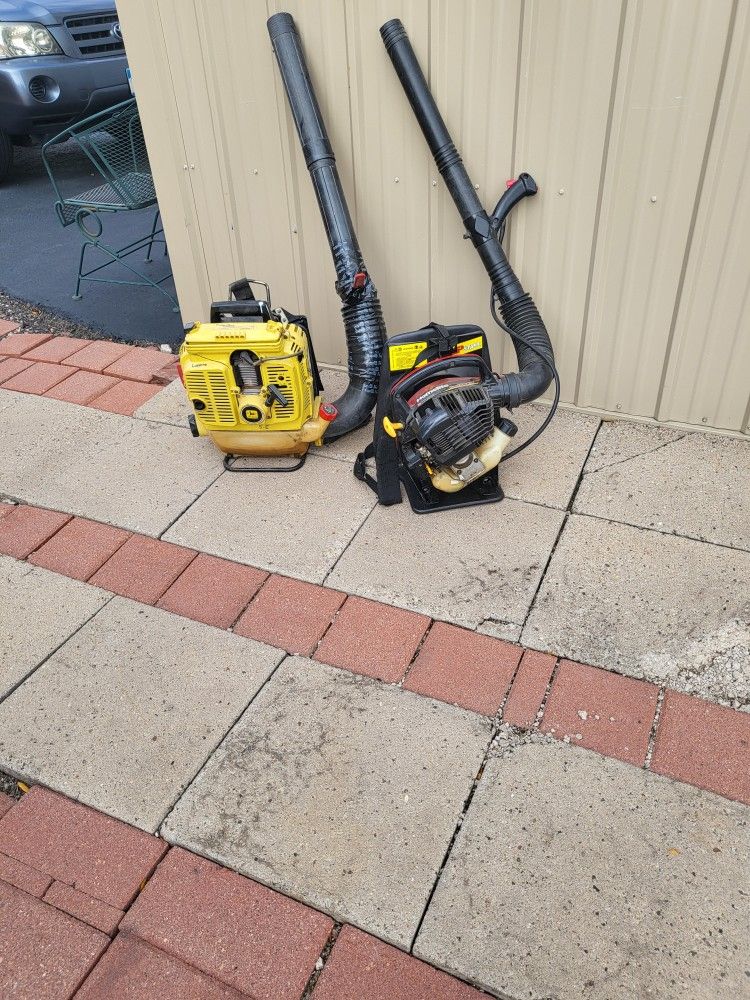 Blowers 2 FOR SALE. JOHN DEERE AND HOMELITE