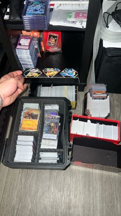Bulk Of Pokémon And Yugioh Cards