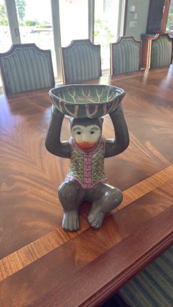 Chinoiserie porcelain monkey