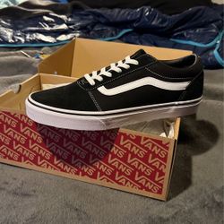 Vans Bran new Half cabs