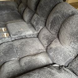 Reclining loveseat