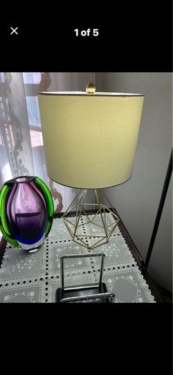 Table lamp