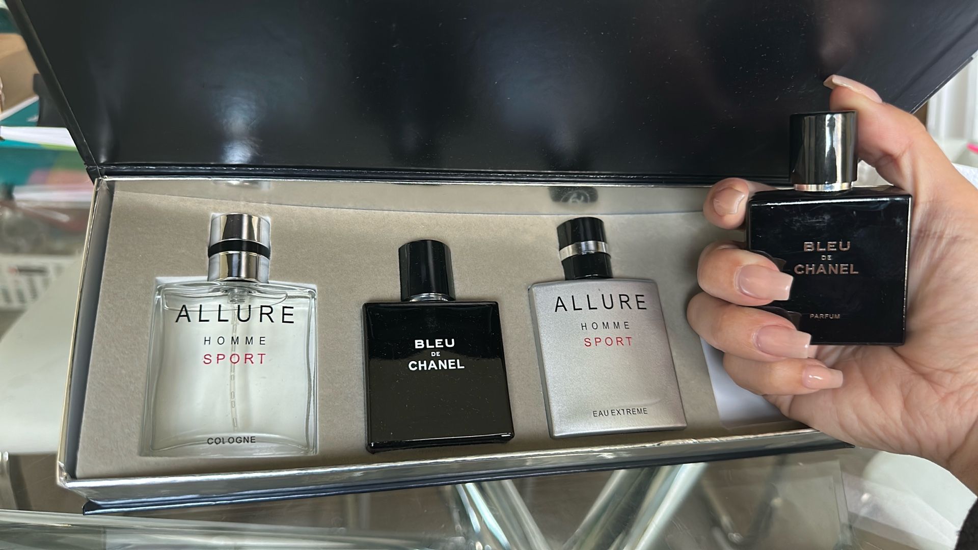 Men’s 4 Pc Chanel Cologne Set