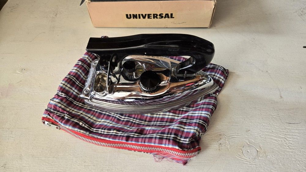 Vintage Travel Iron