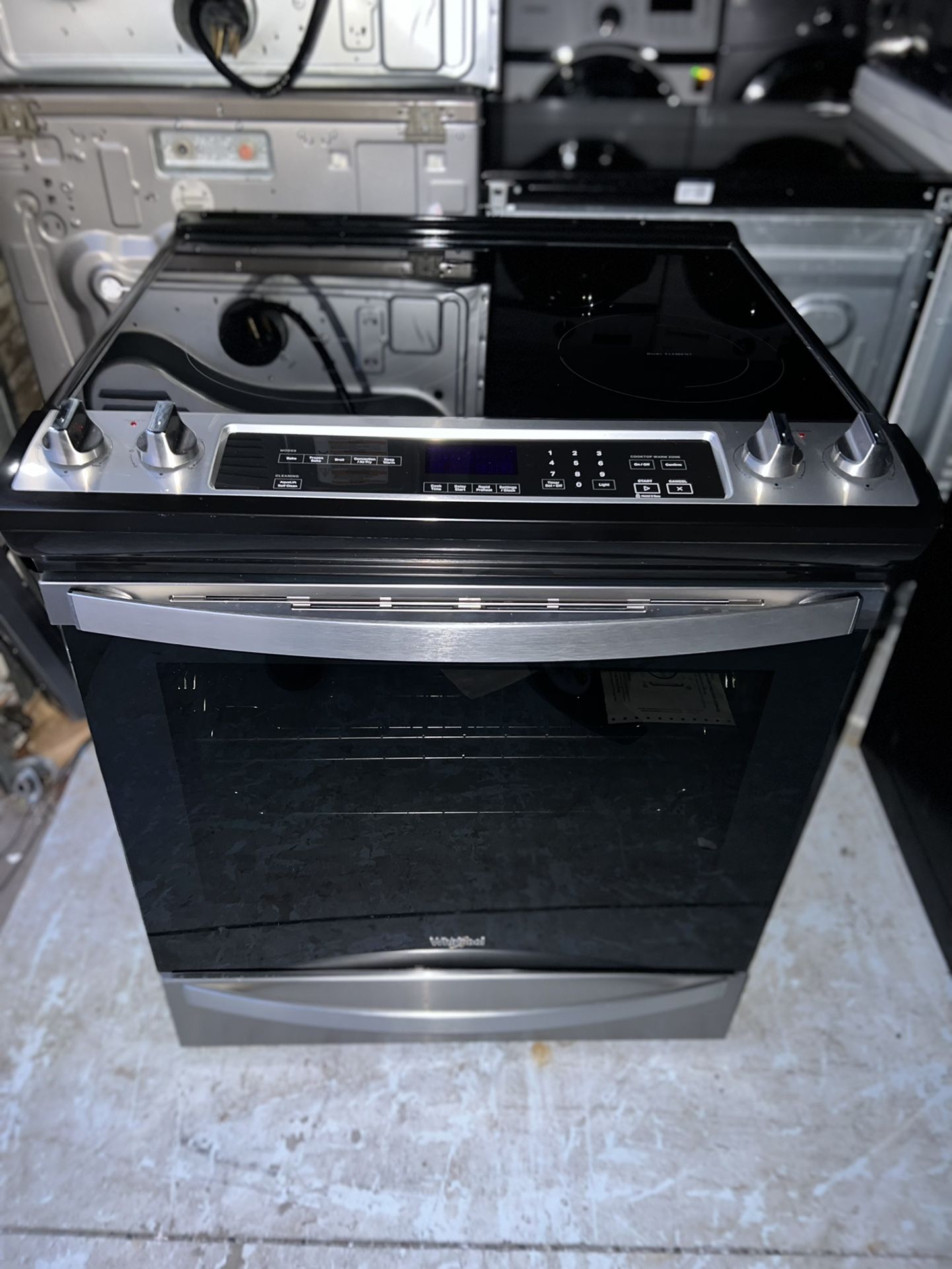 Whirlpool Gass Stove Electric Like New
